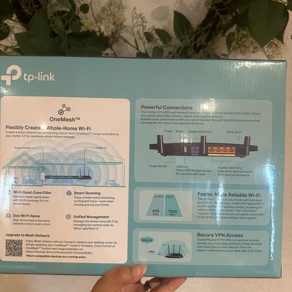 Factory sealed mesh Wi-Fi router - Picture 7 of 8